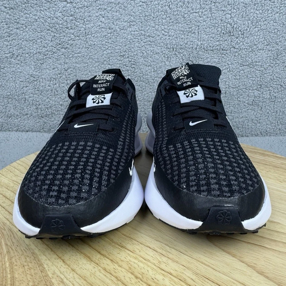 Nike Interact Run Mens Size 8 Womens 9.5 Black Road Running Shoes‎ Sneakers